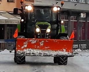 Požeštinu zabijelio snijeg, Zimska služba na terenu 